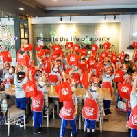 Outdoor Study ke Pizza Hut Sudirman | Kelas 2